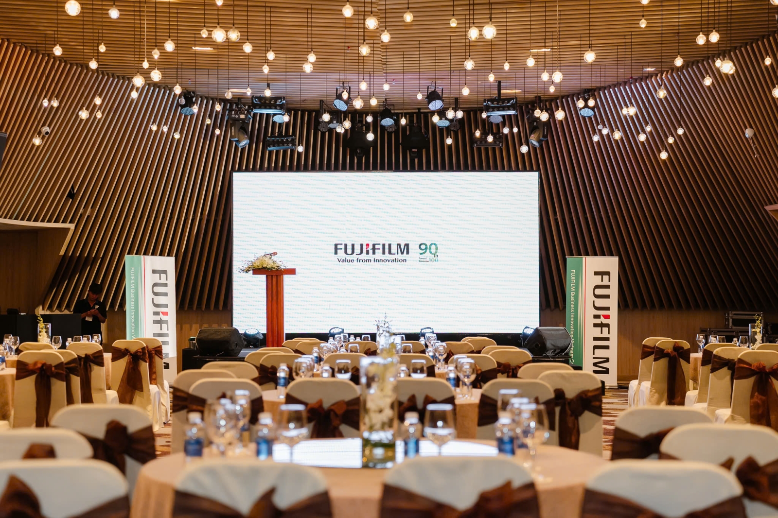  Dịch vụ cho thuê màn hình LED